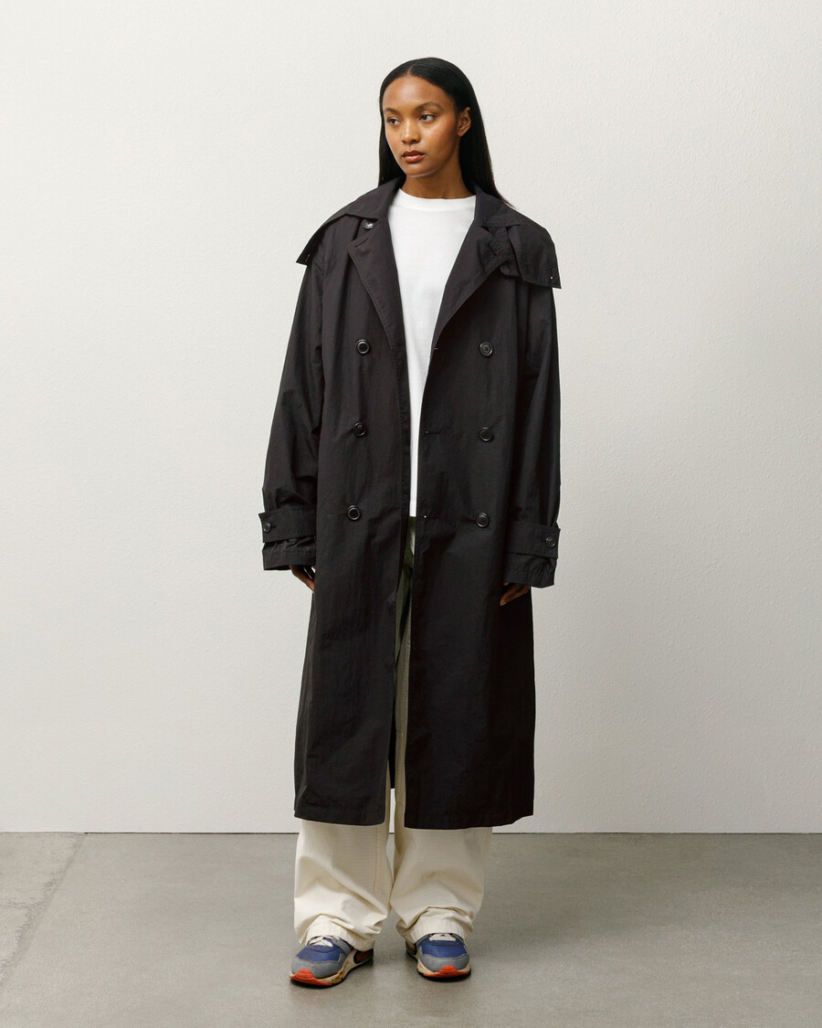 trench ligero para surfistas