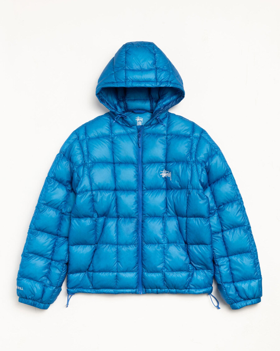 chaqueta acolchada con capucha de peso medio