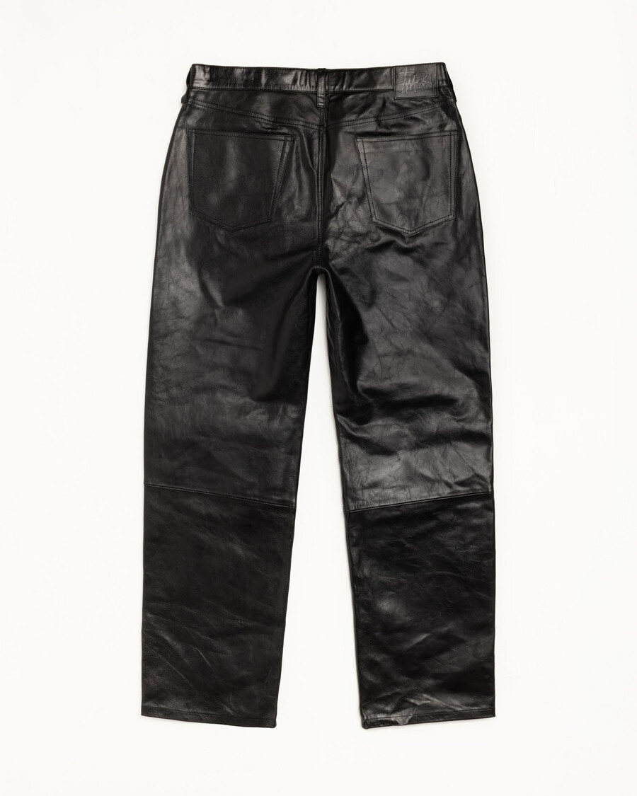 nuevo pantalón clásico de cuero