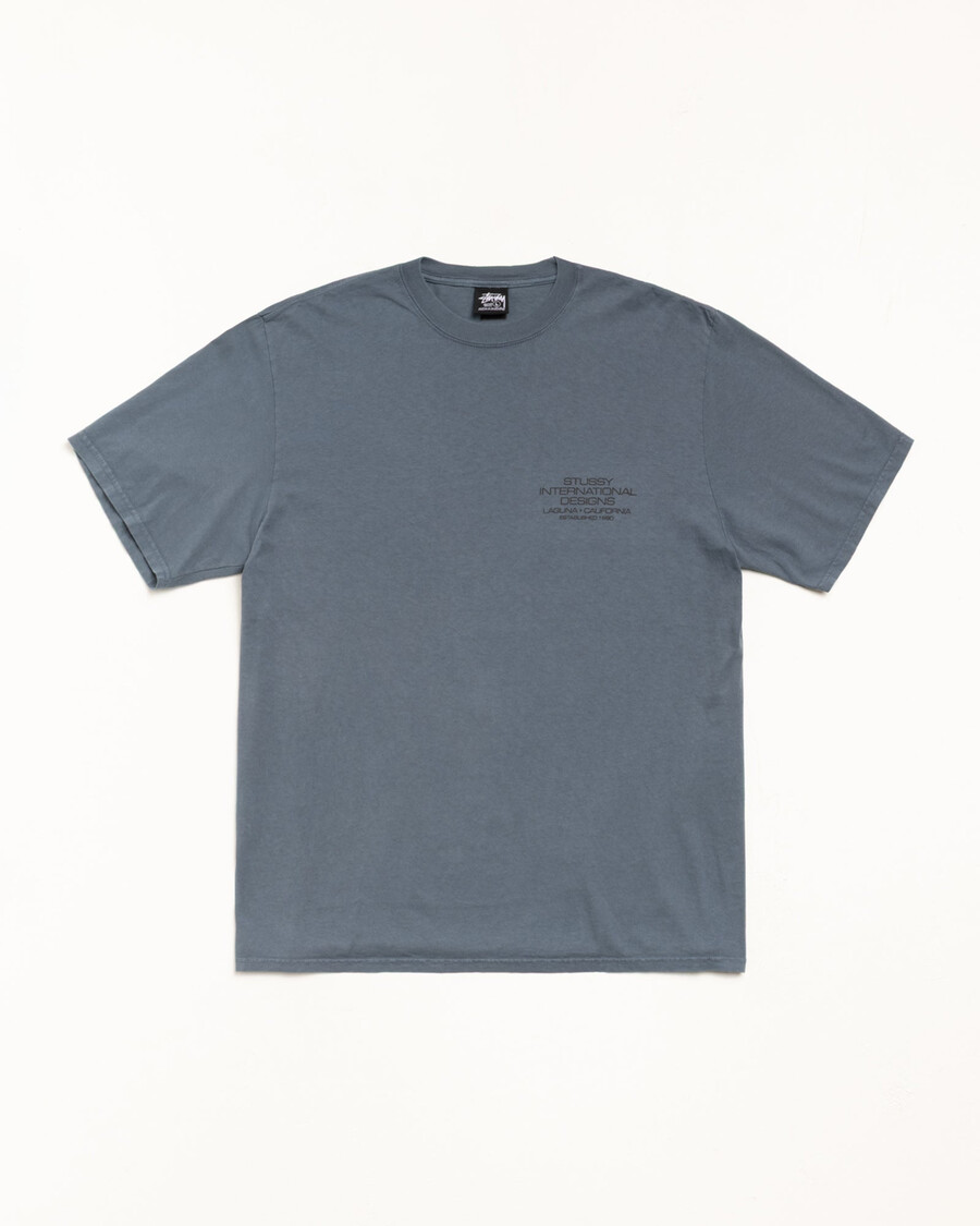 camiseta de diseño internacional teñida con pigmentos